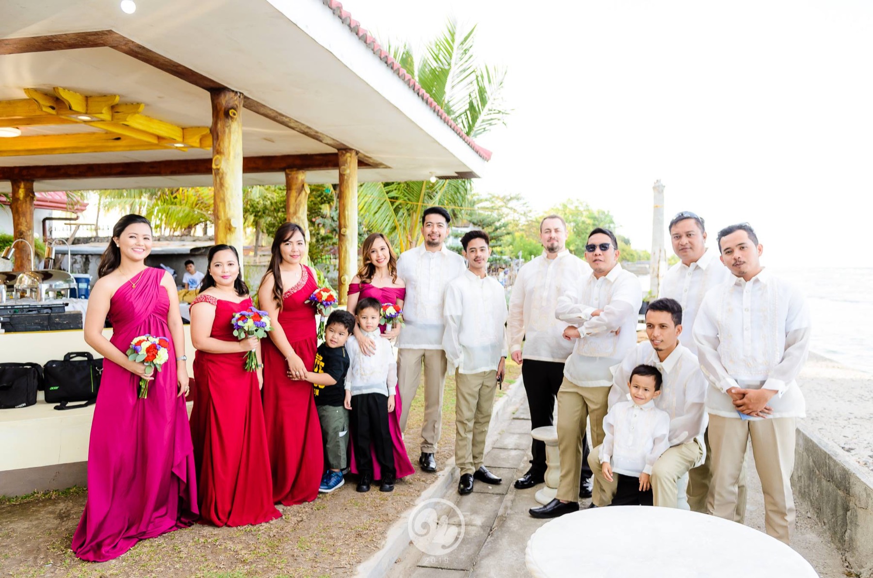Wedding party portrait in Praia's garden